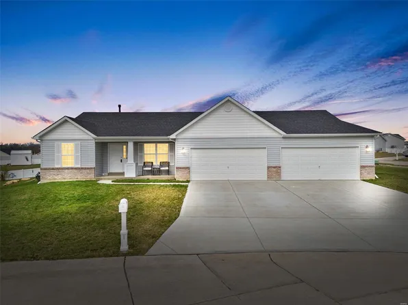 245 Red Leaf Way, Wright City, MO 63390