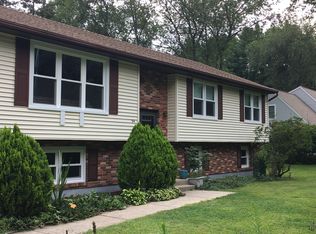 34 Norton Ln, Berlin, CT 06037