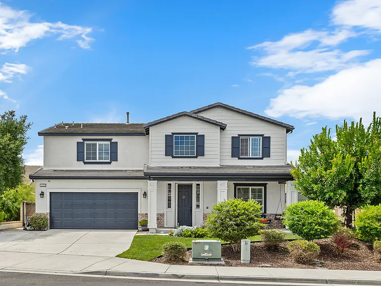 1232 Pinehurst Dr — Photo 1