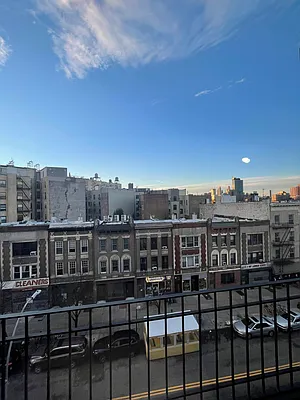 Rented by Artur Gutman, LREB | media 16