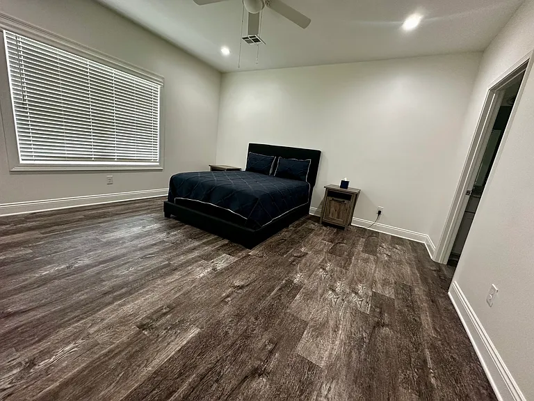 2310 Timberlane Dr — Photo 10
