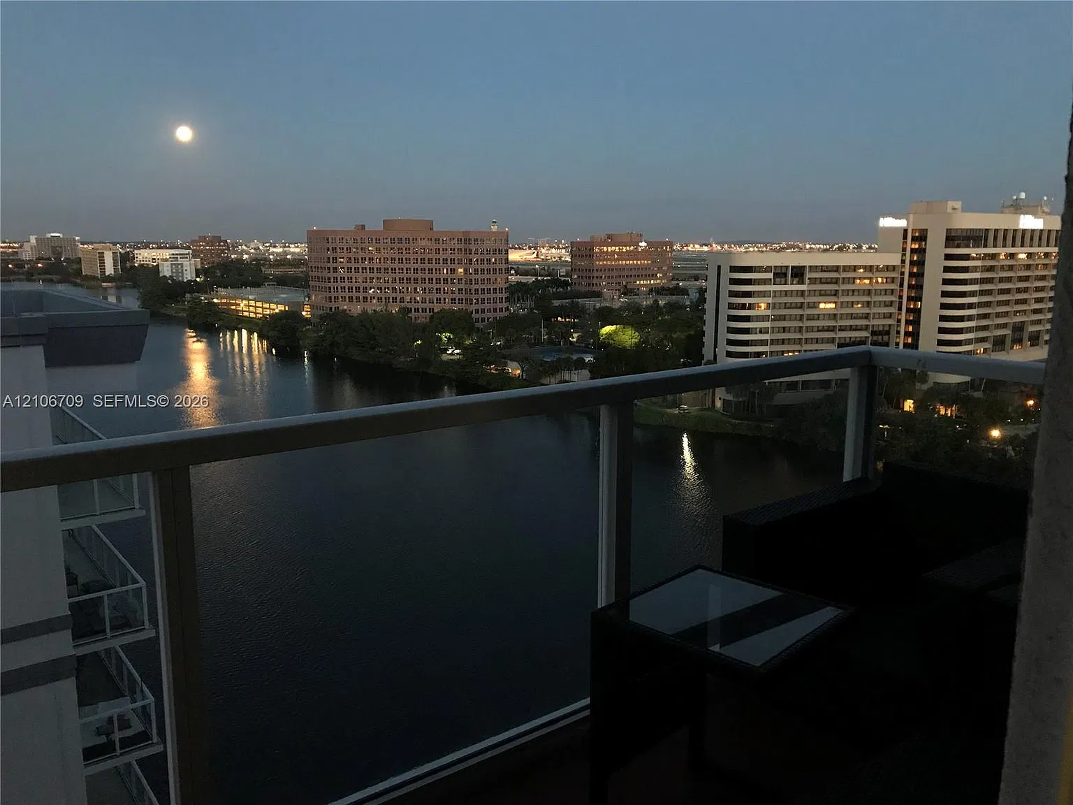 Blue Lagoon Condo — Photo 3