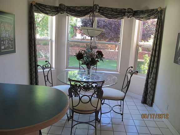 Breakfast Nook