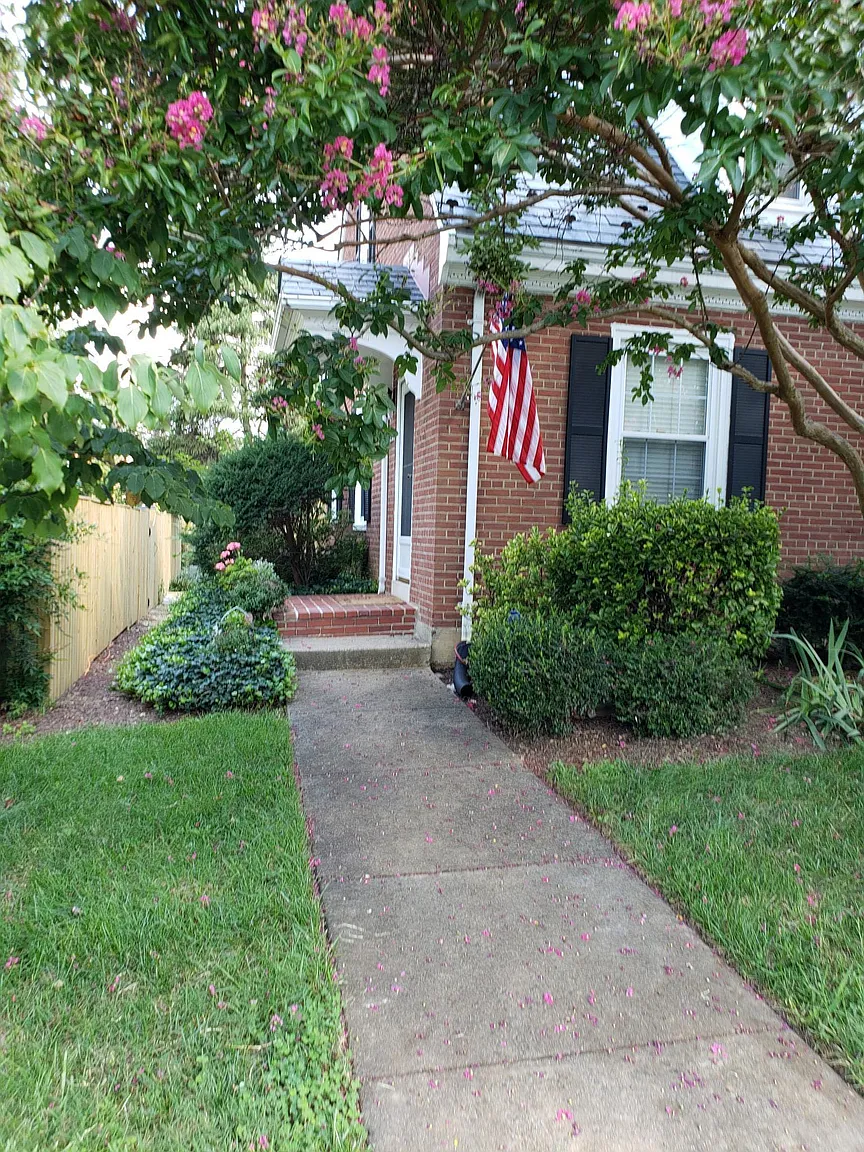 3457 S Stafford St photo 1