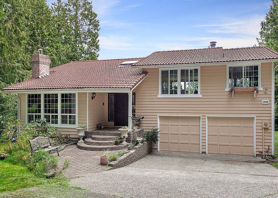 1st image of 1020 227th Ave NE