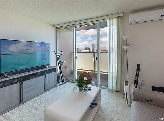 5th image of 801 South St APT 3406