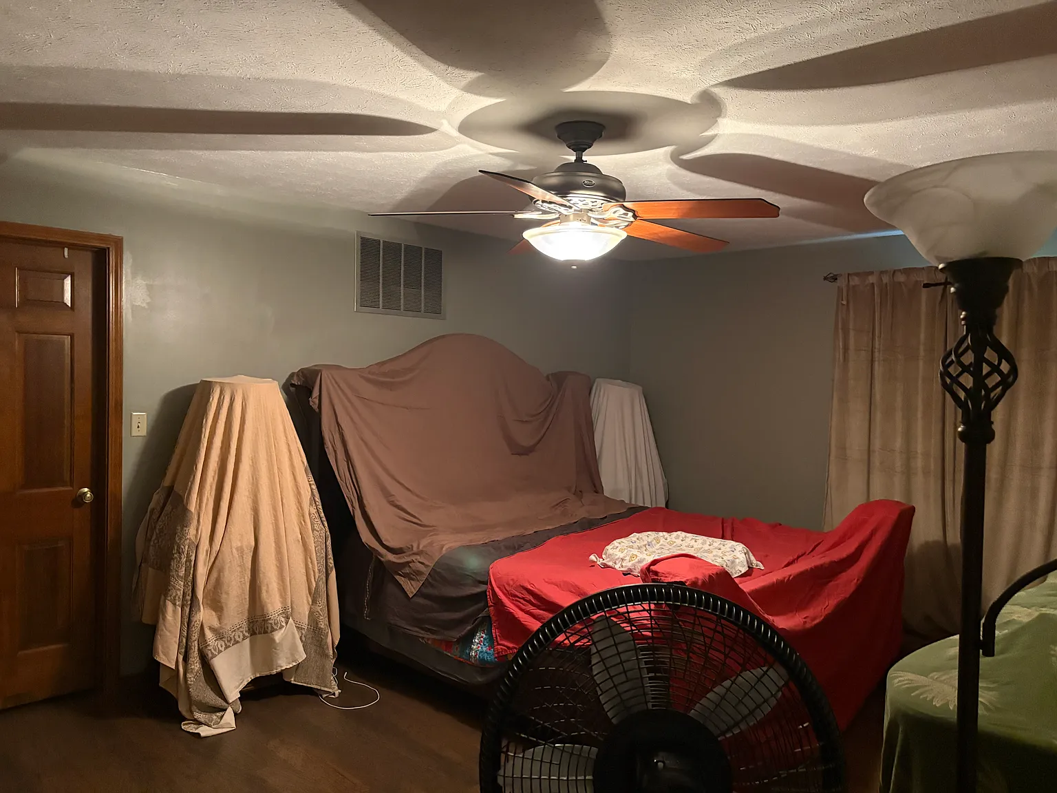 4 bed, 4416 sqft, $2,900 — Photo 3