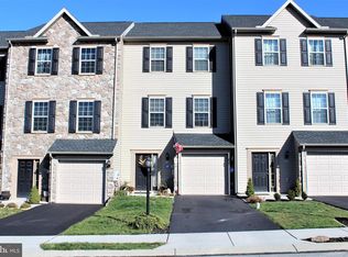 18 Katelyn Dr, New Oxford, PA 17350