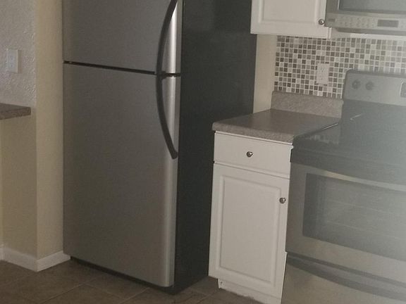 3rd image of 6301 58th St N APT 1102