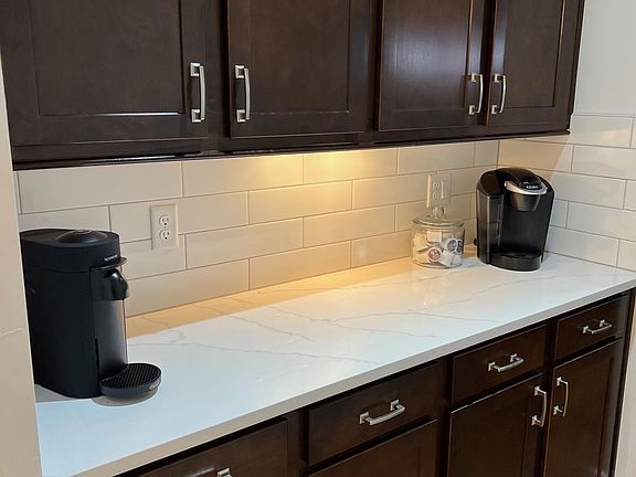 Butlers pantry for beverage counter, Barr, buffet or food prep.