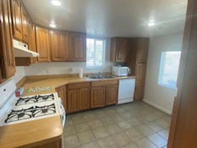 1405 Garfield Ave — Photo 10