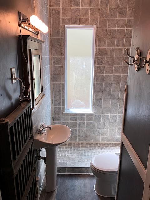 1st image of 510 Ontario St SE #1