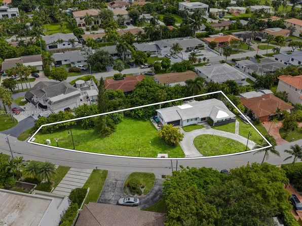 301 186th St, Sunny Isles Beach, FL 33160