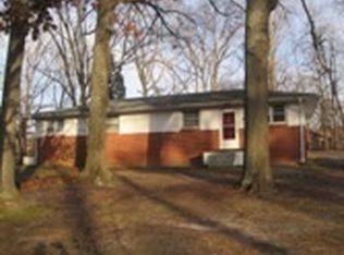 12303 Grove Pl, Chester, VA 23831