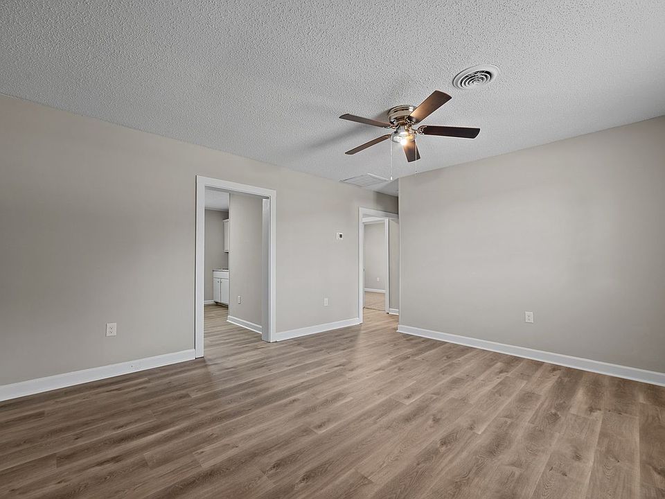 1st image of 2501 Saint Andrew St Building 8