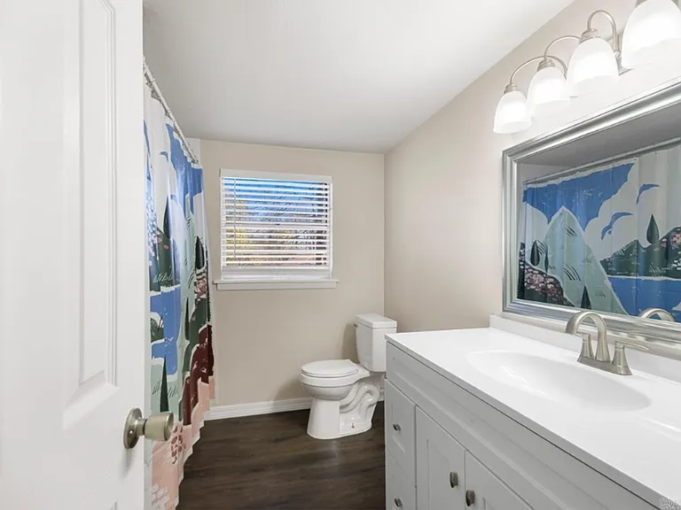 4704 N Cypress St — Photo 18