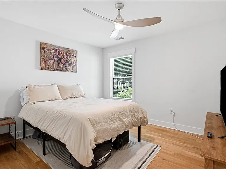 1261 Martin St SE — Photo 21