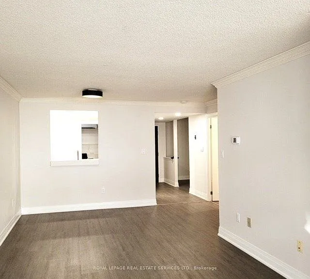 225 Davenport Rd #204 — Photo 9