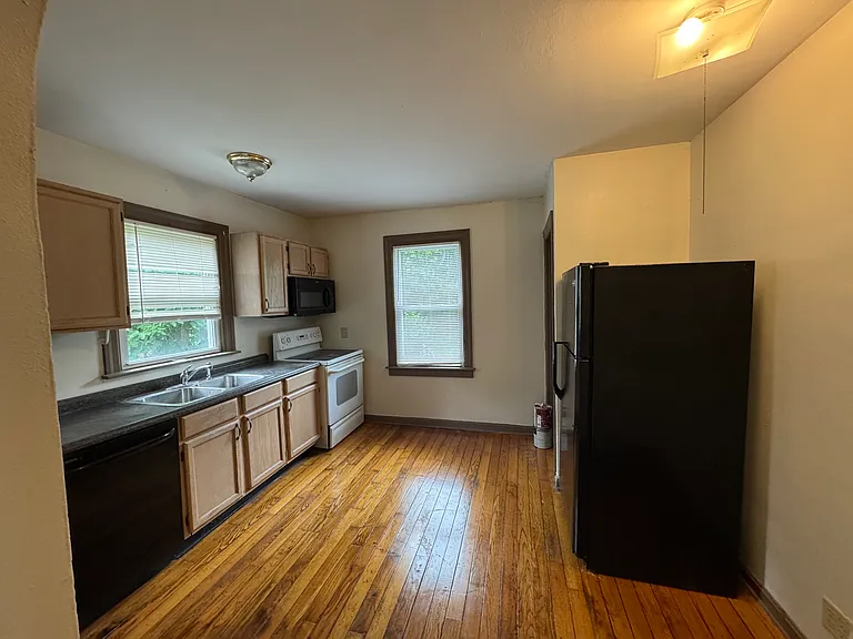 329 Main Ave — Photo 2