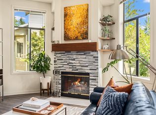 9009 Avondale Rd NE APT I217, Redmond, WA 98052