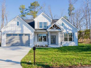 8107 Graham Rd, Chattanooga, TN 37421