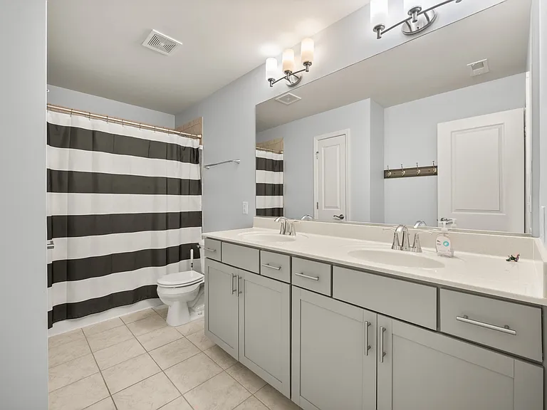 406 Mary Ann Cir — Photo 23