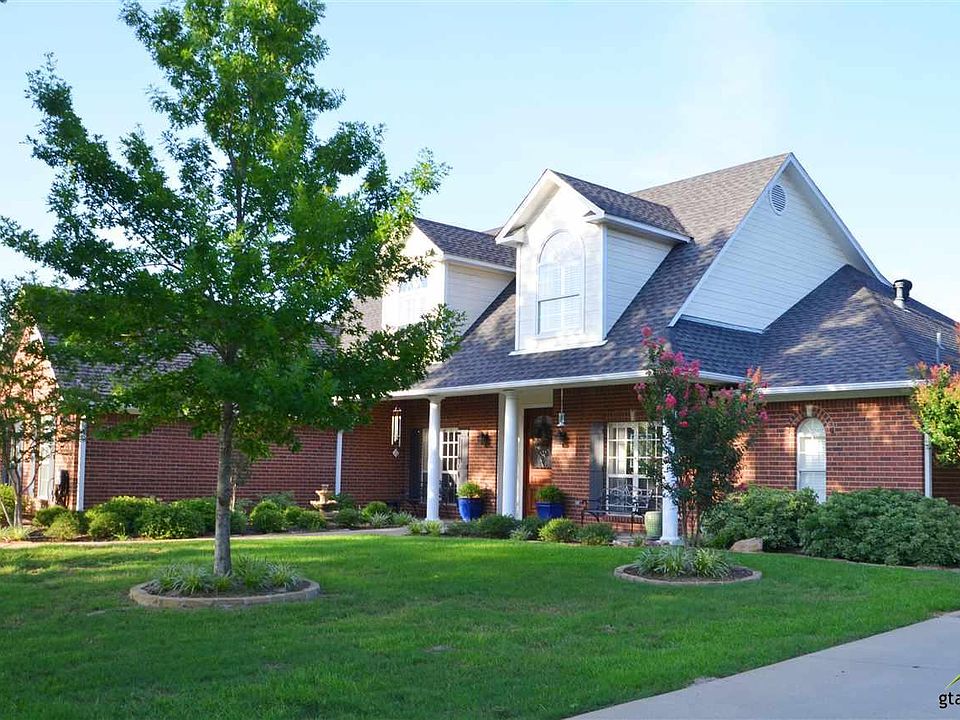 1st image of 133 Saint Andrews Cir