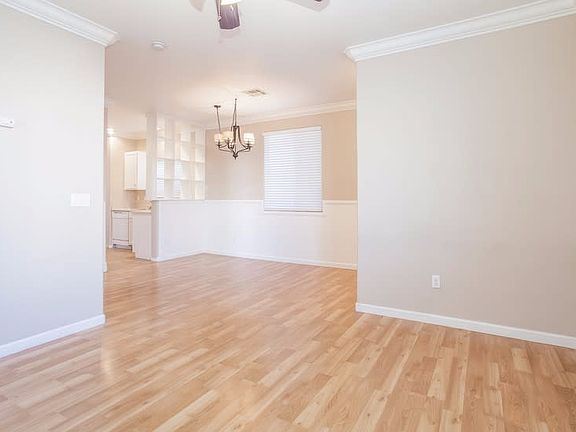 3rd image of 9881 Fountain Walk Ave