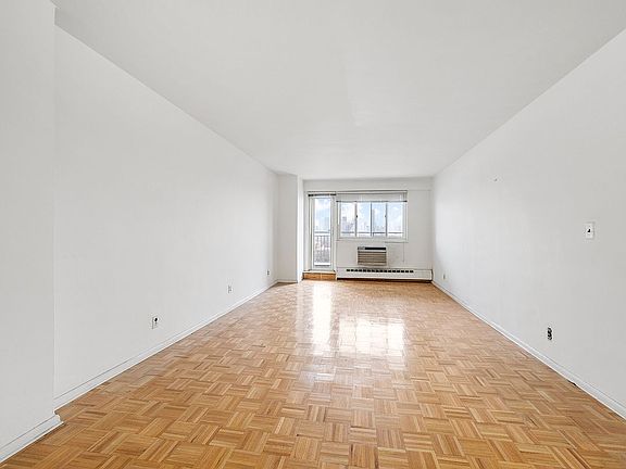 4th image of 39-65 52nd St #8W