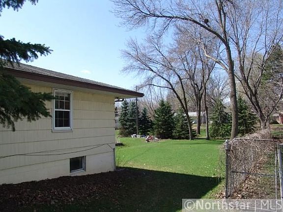 2nd image of 659 Rosswood Ln N