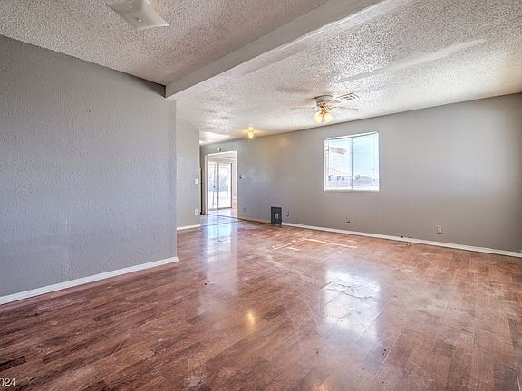 3rd image of 4231 E Kellogg Rd