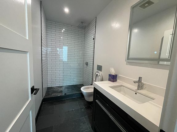 2nd image of 81 Broad St #3