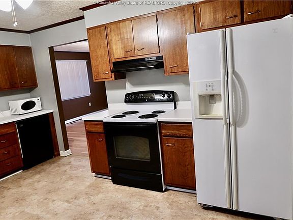 5th image of 4329 Woodall Dr