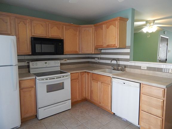 4th image of 185 N Waters Edge Dr APT 101