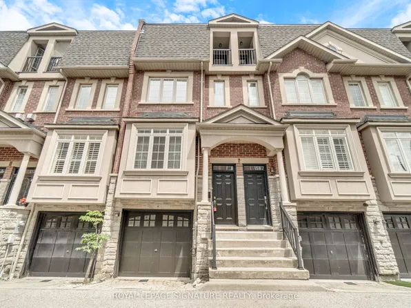 9 Streight Ln, Toronto, ON M9B 0A3