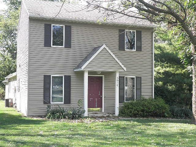 2nd image of 6010 Rolling Hills Dr