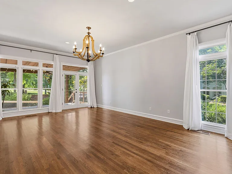 1574 Whitmar Pl E — Photo 15