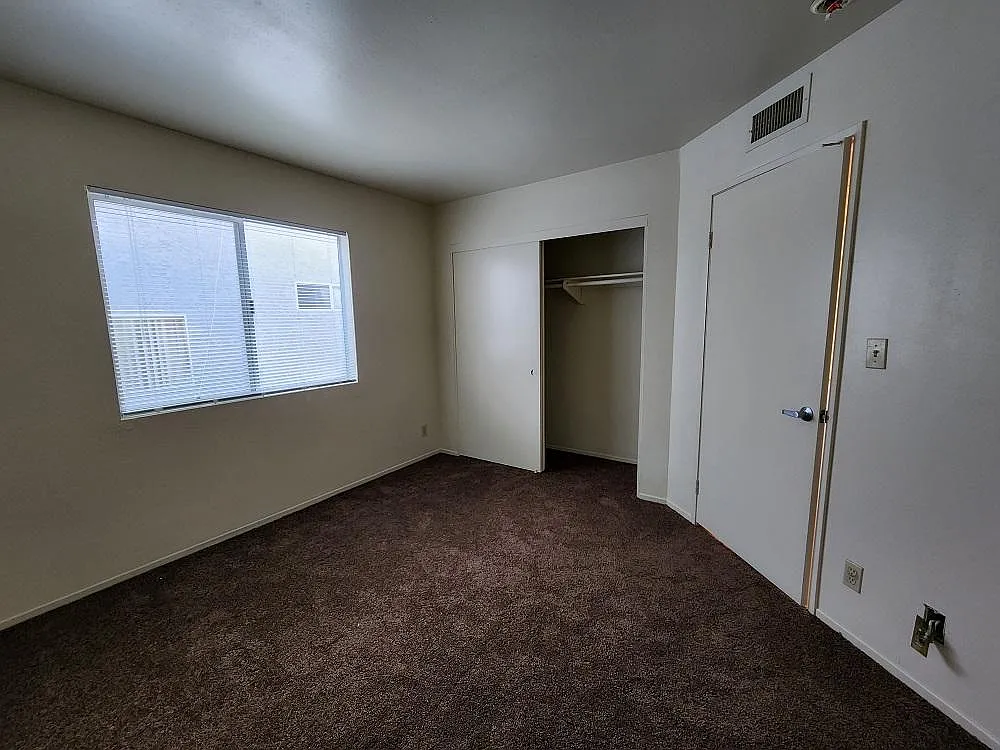 10849 Camarillo St — Photo 3