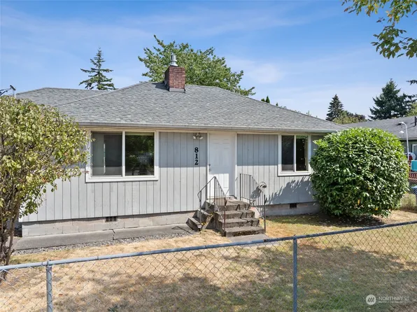 812 4th Avenue N, Kent, WA 98032