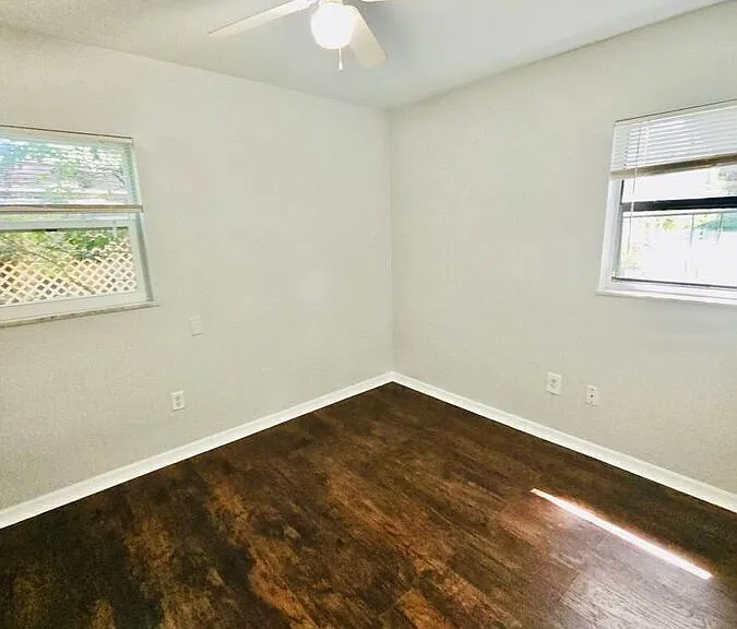 1427 Pleasant Pl — Photo 11