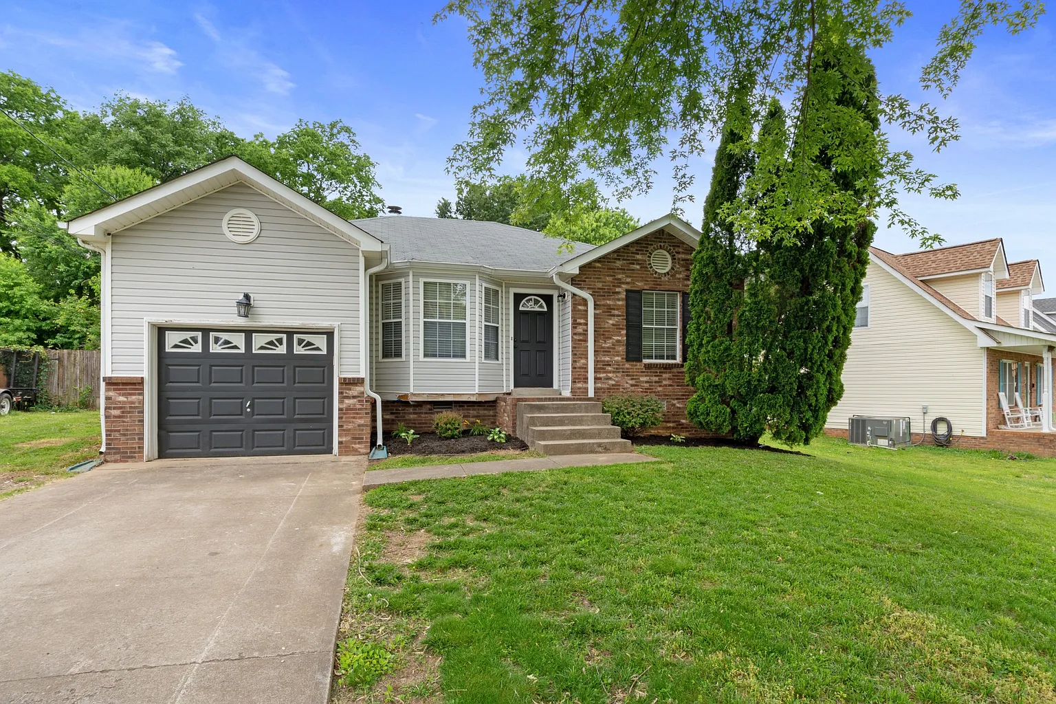 1230 Marla Dr photo 1