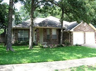2505 Oak Park Dr, Denton, TX 76209