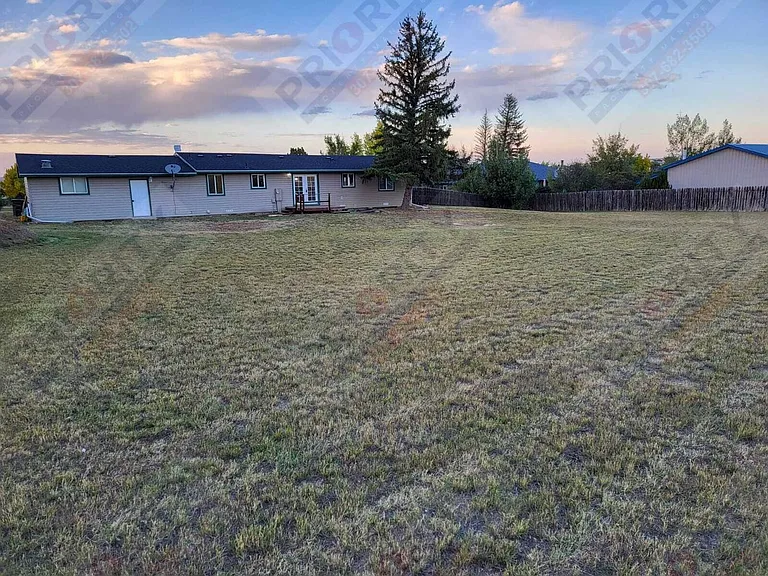 505 Highridge Ct — Photo 13