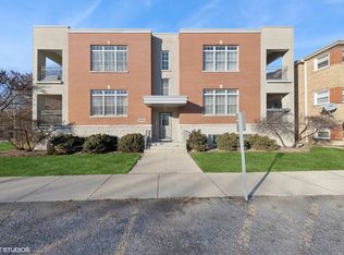 2646 Desplaines Ave APT 1S, North Riverside, IL 60546
