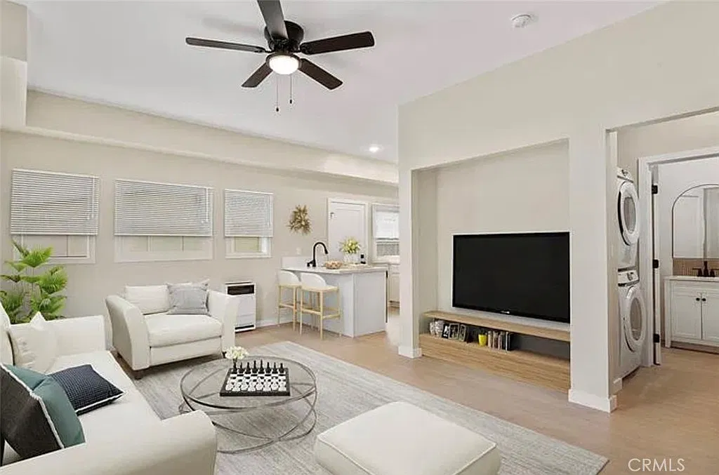 1 bed, 500 sqft, $1,800 — Photo 3
