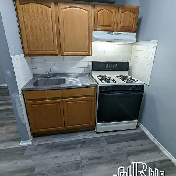 411 N 5th St #3A — Photo 1