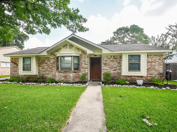 12022 Scottsdale Dr, Meadows Place, TX 77477
