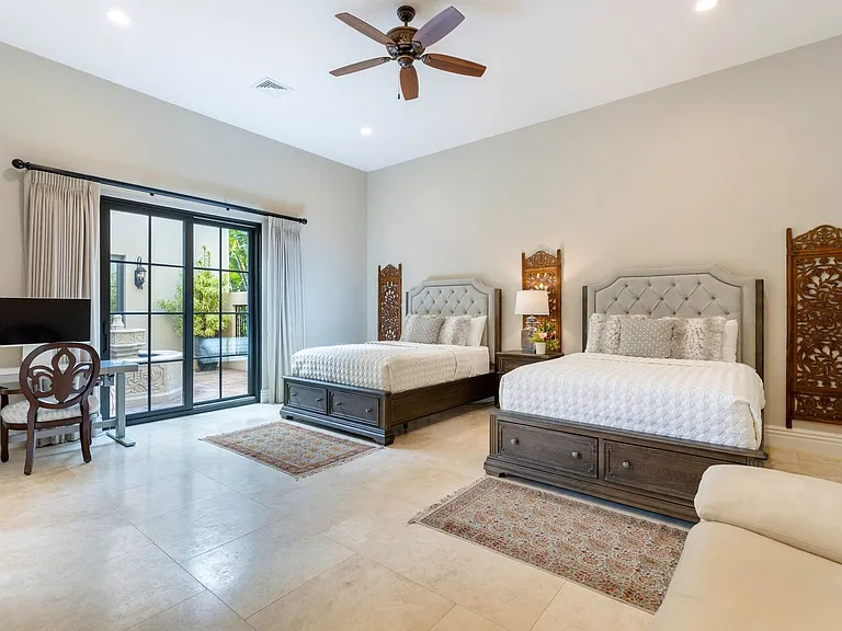 4520 Kahala Ave — Photo 42