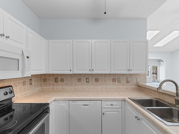 2nd image of 4520 Lighthouse Dr. #29D