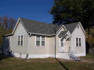 803 N 1st St, Norfolk, NE 68701